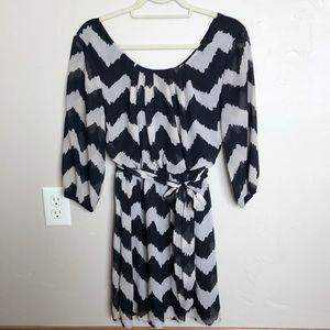 NWOT Chevron dress